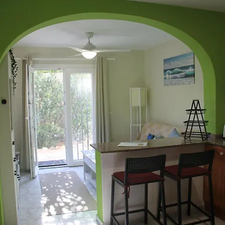 La Mandarina Apartment *